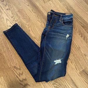 Womens distressed skinny jeans